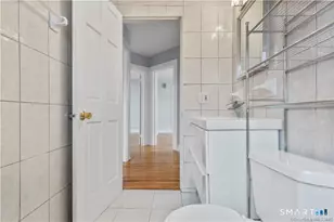 112 Colonial Rd, Stamford, CT 06906 - Photo 25
