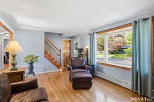 9 Overhill Rd, Enfield, CT 06082 - Photo 11