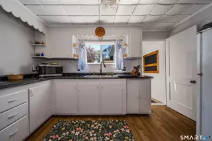 32 North St, Madison, CT 06443 - Photo 15