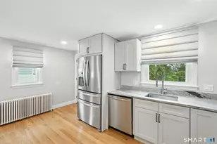 110 Woodland St, Windsor, CT 06095 - Photo 7