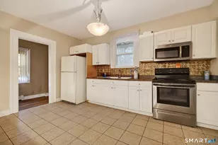 670 Hanover Rd, Meriden, CT 06451 - Photo 13