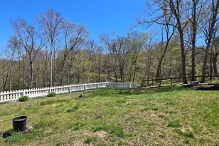 59-65 Maple St, Chester, CT 06412 - Photo 3