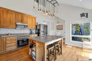72 Inchcliffe Dr, Ledyard, CT 06335 - Photo 9
