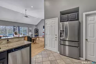 18 Hickory Hill, Shelton, CT 06484 - Photo 11