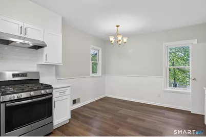 95 Parrott Avenue, Bridgeport, CT 06606 - Photo 13