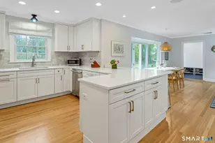 31 Stephanie Ln, Darien, CT 06820 - Photo 11