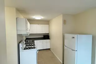 22 Orchard St, Stamford, CT 06902 - Photo 3