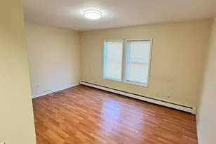 22 Orchard St, Stamford, CT 06902 - Photo 7