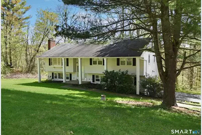 12 Crane Place, Simsbury, CT 06070 - Photo 1