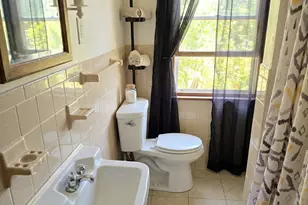21 Scott St, Hamden, CT 06514 - Photo 5