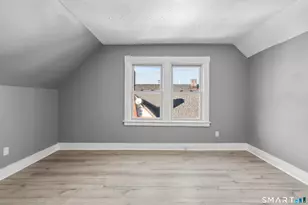 362 Sigourney St, Hartford, CT 06112 - Photo 27