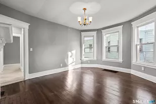 362 Sigourney St, Hartford, CT 06112 - Photo 15