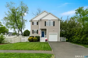 896 Riverside Dr, Fairfield, CT 06824 - Photo 31