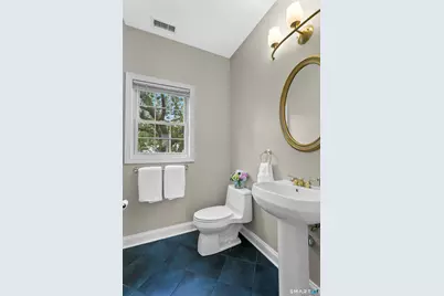 896 Riverside Drive, Fairfield, CT 06824 - Photo 15