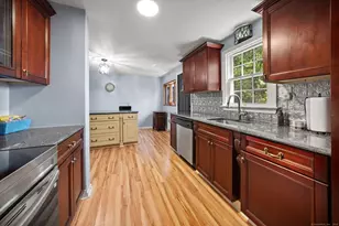 236 Ridgewood Rd, West Hartford, CT 06107 - Photo 5