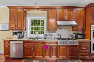 56 Barholm Ave, Stamford, CT 06907 - Photo 9