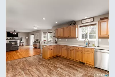 27 Maggie Court, Plymouth, CT 06786 - Photo 3
