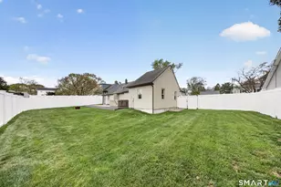 138 Houston Terrace, Stamford, CT 06902 - Photo 33