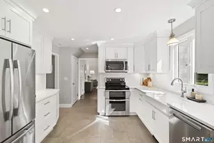 107 Barclay Dr, Stamford, CT 06903 - Photo 9