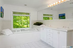 58 Knollwood Ln, Darien, CT 06820 - Photo 23