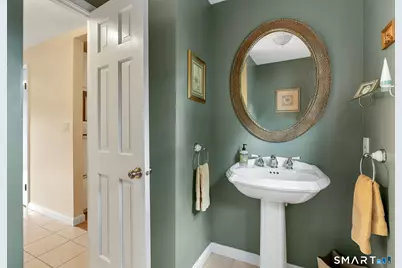 152 Surrey Drive, Wethersfield, CT 06109 - Photo 19