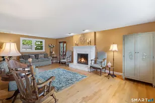 152 Surrey Dr, Wethersfield, CT 06109 - Photo 5