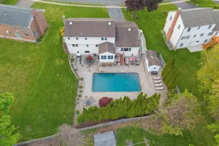 152 Surrey Dr, Wethersfield, CT 06109 - Photo 33