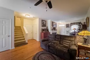 18 Last Leaf Cir, Windsor, CT 06095 - Photo 7