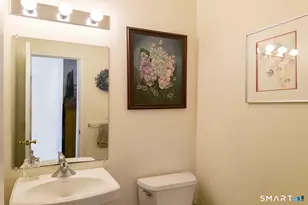 18 Last Leaf Cir, Windsor, CT 06095 - Photo 11