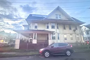 664-666 Iranistan Ave, Bridgeport, CT 06604 - Photo 3