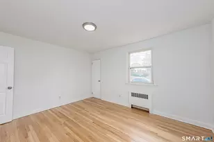 520 Goldenrod Ave, Bridgeport, CT 06606 - Photo 15