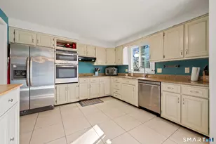 136 Murielle Dr, South Windsor, CT 06074 - Photo 7