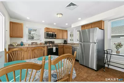 85 Melba Street, Milford, CT 06460 - Photo 23