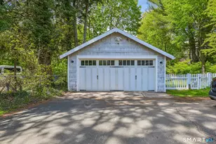 1572 Whitney Ave, Hamden, CT 06517 - Photo 19