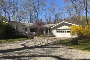 27 Pine Ridge Dr, Madison, CT 06443 - Photo 1