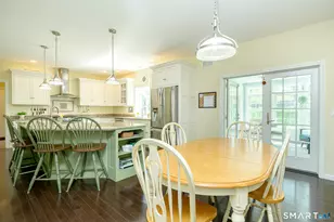 10 Heritage Rd, Putnam, CT 06260 - Photo 11