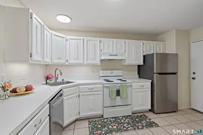 69 Wellington Drive #69, Farmington, CT 06032 - Photo 5