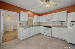6 Cypress Way, Waterford, CT 06385 - Photo 9