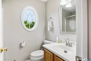 55 Waterford Ln, Stamford, CT 06905 - Photo 21