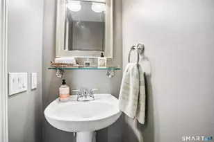 55 Waterford Ln, Stamford, CT 06905 - Photo 11