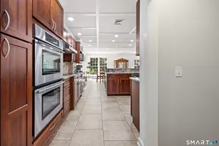 1062 Amherst Pl, Cheshire, CT 06410 - Photo 9