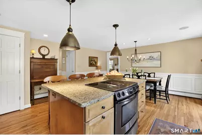 28 Deepwood Road, Simsbury, CT 06070 - Photo 11
