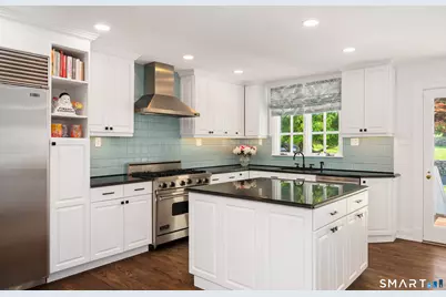 351 Erskine Road, Stamford, CT 06903 - Photo 9