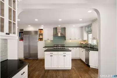351 Erskine Road, Stamford, CT 06903 - Photo 11