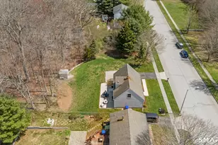60 Deerfield Ridge Dr, Groton, CT 06355 - Photo 5
