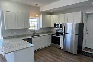 54 High St, Groton, CT 06355 - Photo 9