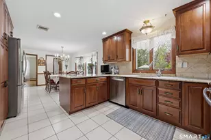 18 Doe Pl, Shelton, CT 06484 - Photo 7