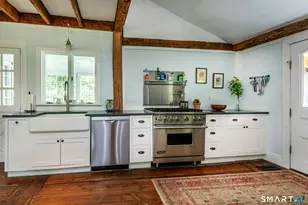 54 School St, Woodbury, CT 06798 - Photo 11