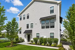 5 Brentwood Cir, Danbury, CT 06810 - Photo 1