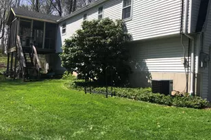 3 Short Ln, Simsbury, CT 06070 - Photo 13